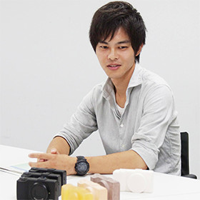 Takashi Ishida  Product Designer