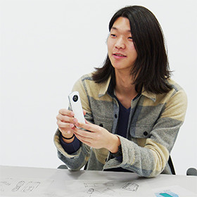 Toshihiko Kawa  Product Designer